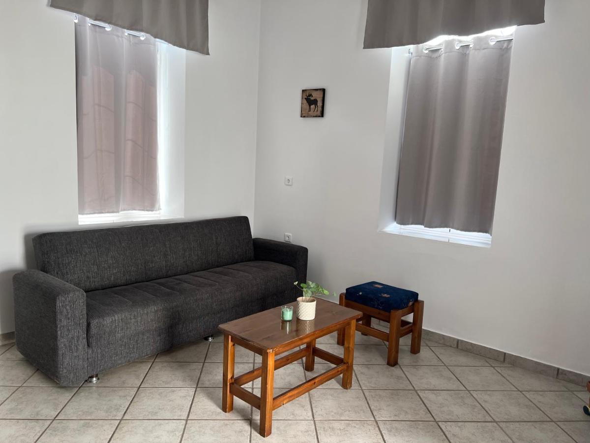 Athina Rooms Karvounades 外观 照片